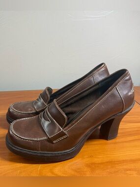 Vtg Mudd Kern Loafer Brown Platform Pump Buckle Chunky Heel Grunge Y2K 90s 8.5M